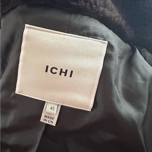 ICHI super soft faux fur jacket with big collar and pockets - Picture 4 of 10